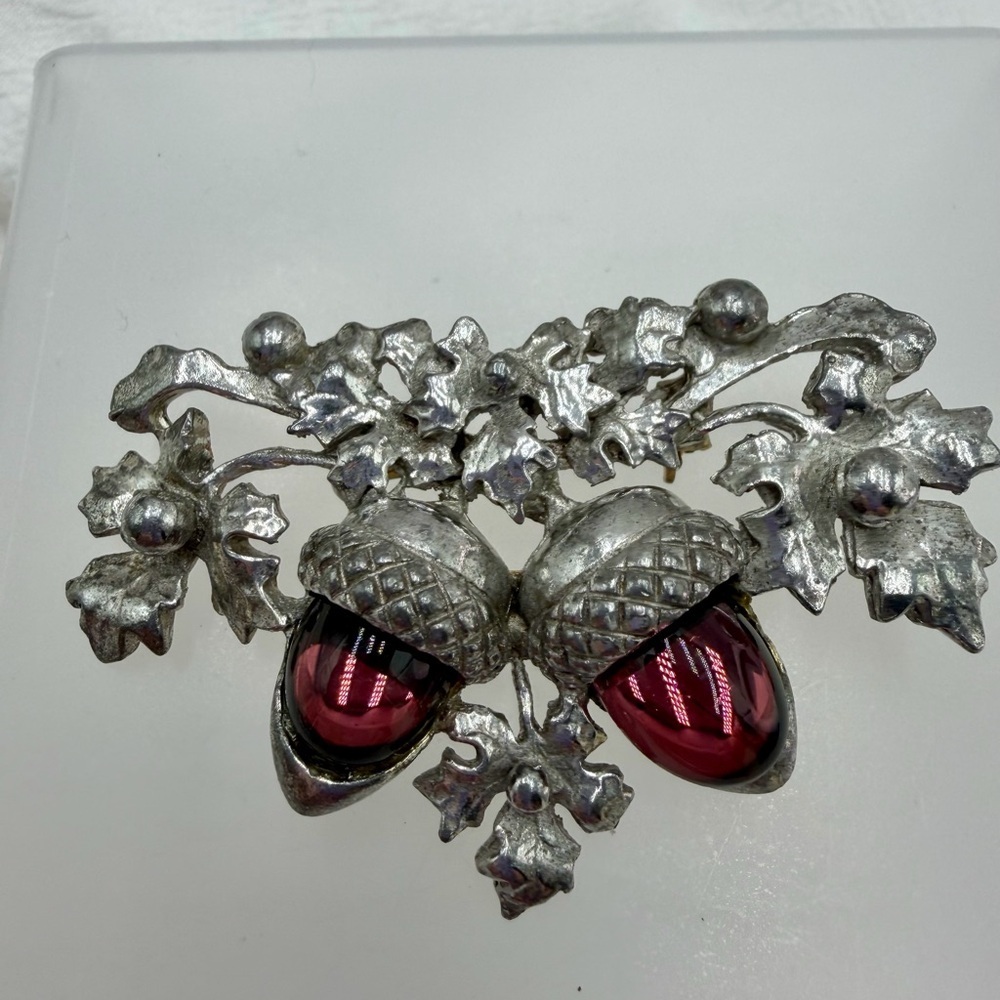 Vintage Rare Paul Sargent 1930’s Acorn brooch 24kp #18SB